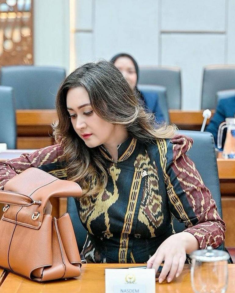 Instagram.com/nafaurbach